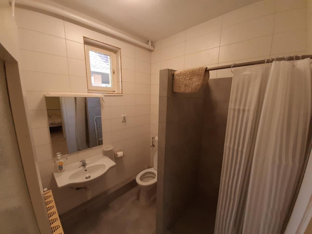 Gyopar Gyoengye Apartmanhaz Orosháza Εξωτερικό φωτογραφία