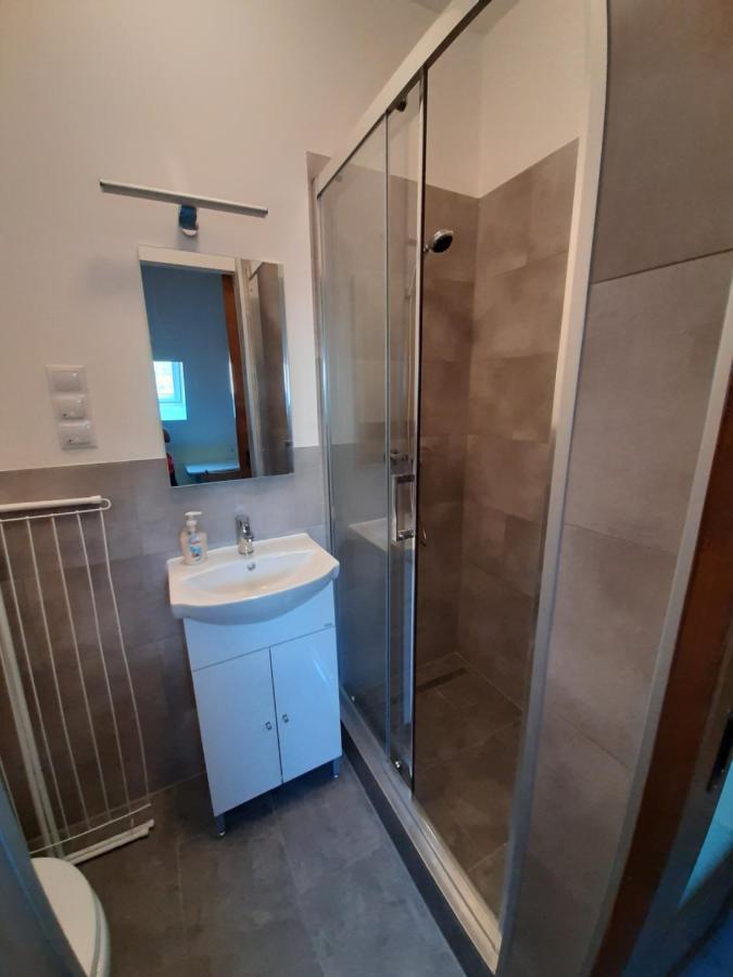 Gyopar Gyoengye Apartmanhaz Orosháza Εξωτερικό φωτογραφία