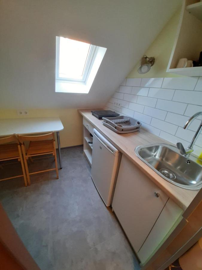 Gyopar Gyoengye Apartmanhaz Orosháza Εξωτερικό φωτογραφία