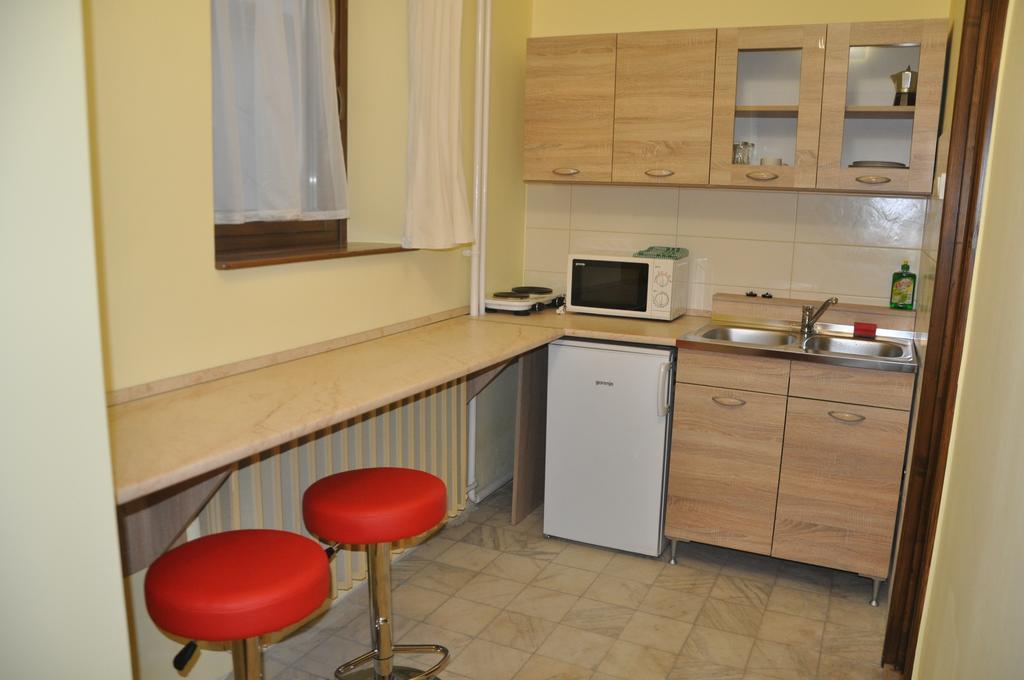 Gyopar Gyoengye Apartmanhaz Orosháza Εξωτερικό φωτογραφία